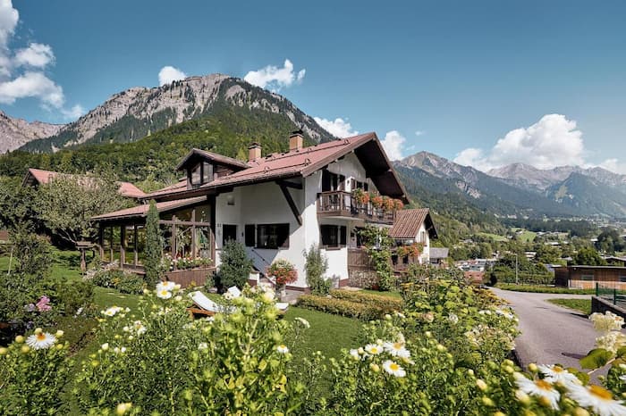 Ludwig's Mountain Lodges draussen